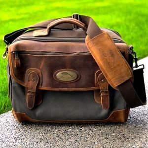 ✨Bob Timberlake Luggage Collection Flight Bag✨